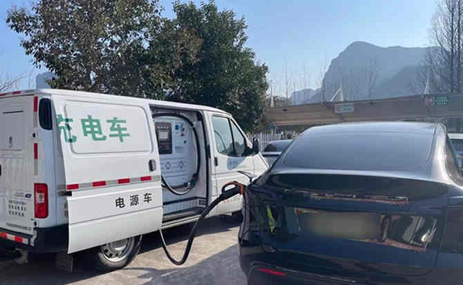 乐亭汽车搭电